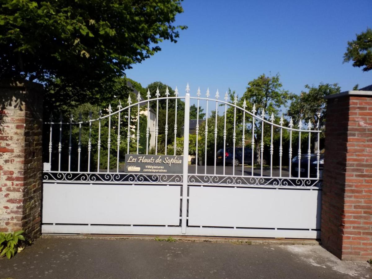 Appartements Et Gite Les Hauts De Sophia Trouville-sur-Mer Ngoại thất bức ảnh