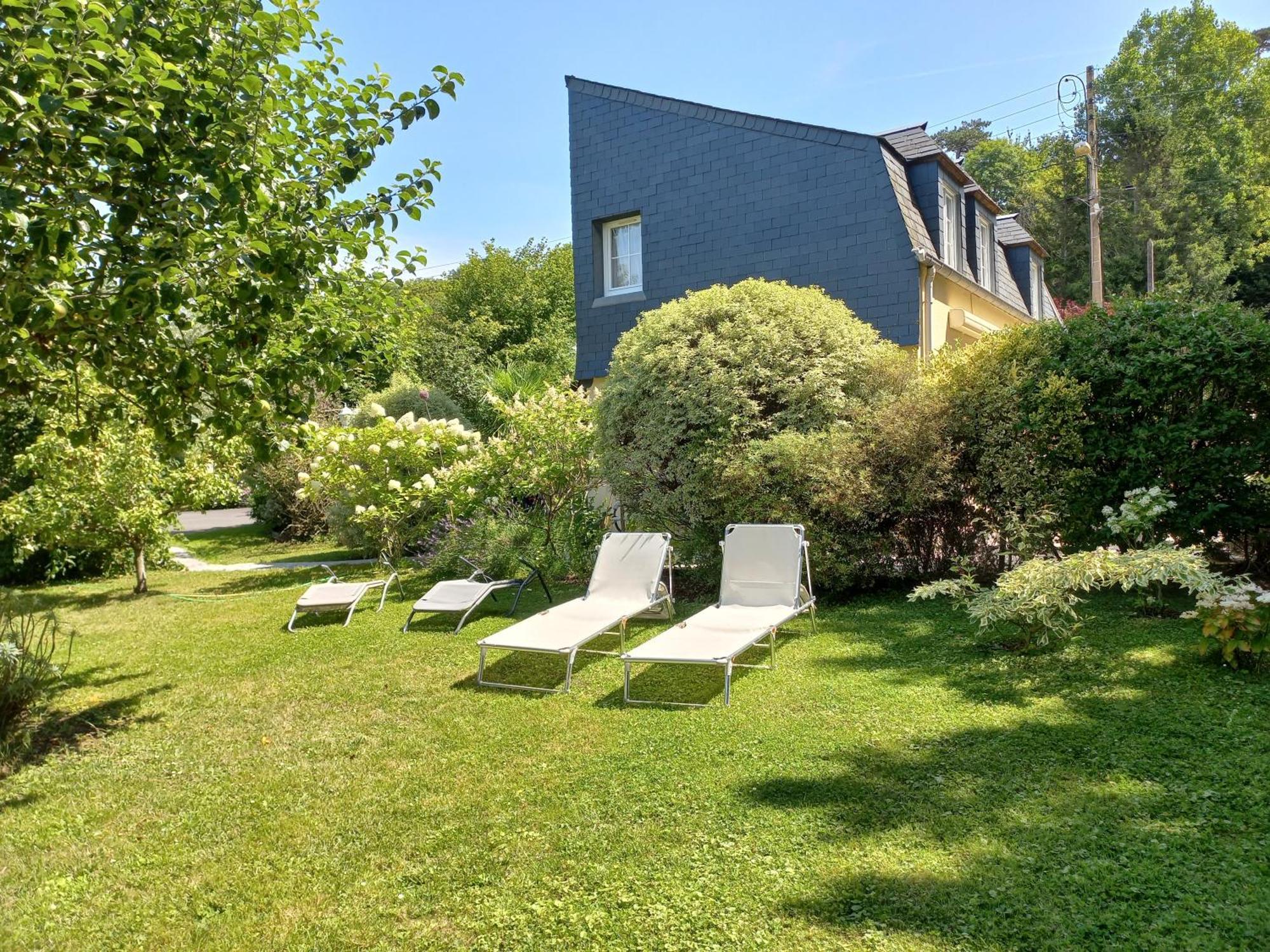 Appartements Et Gite Les Hauts De Sophia Trouville-sur-Mer Ngoại thất bức ảnh