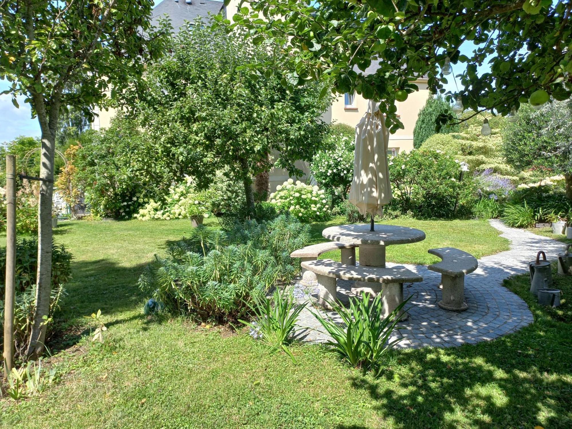 Appartements Et Gite Les Hauts De Sophia Trouville-sur-Mer Ngoại thất bức ảnh