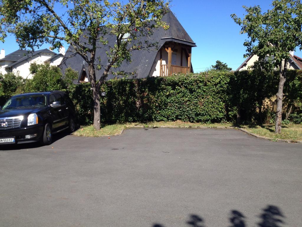 Appartements Et Gite Les Hauts De Sophia Trouville-sur-Mer Ngoại thất bức ảnh