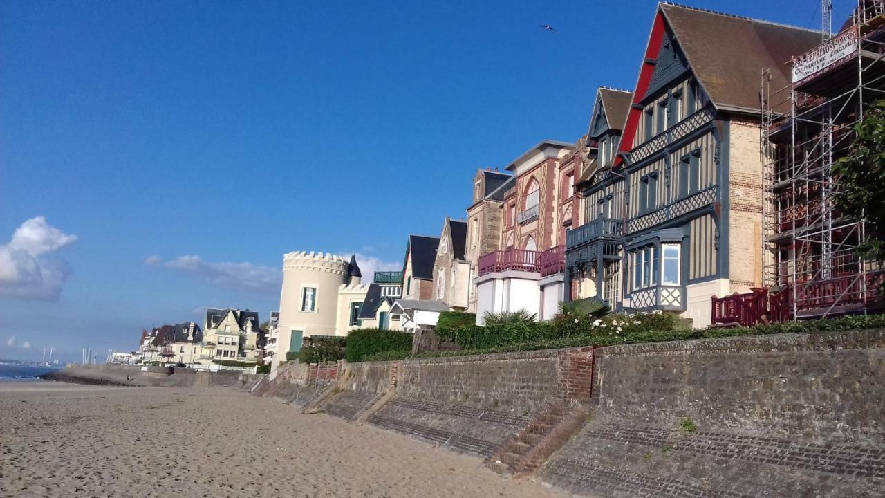 Appartements Et Gite Les Hauts De Sophia Trouville-sur-Mer Ngoại thất bức ảnh