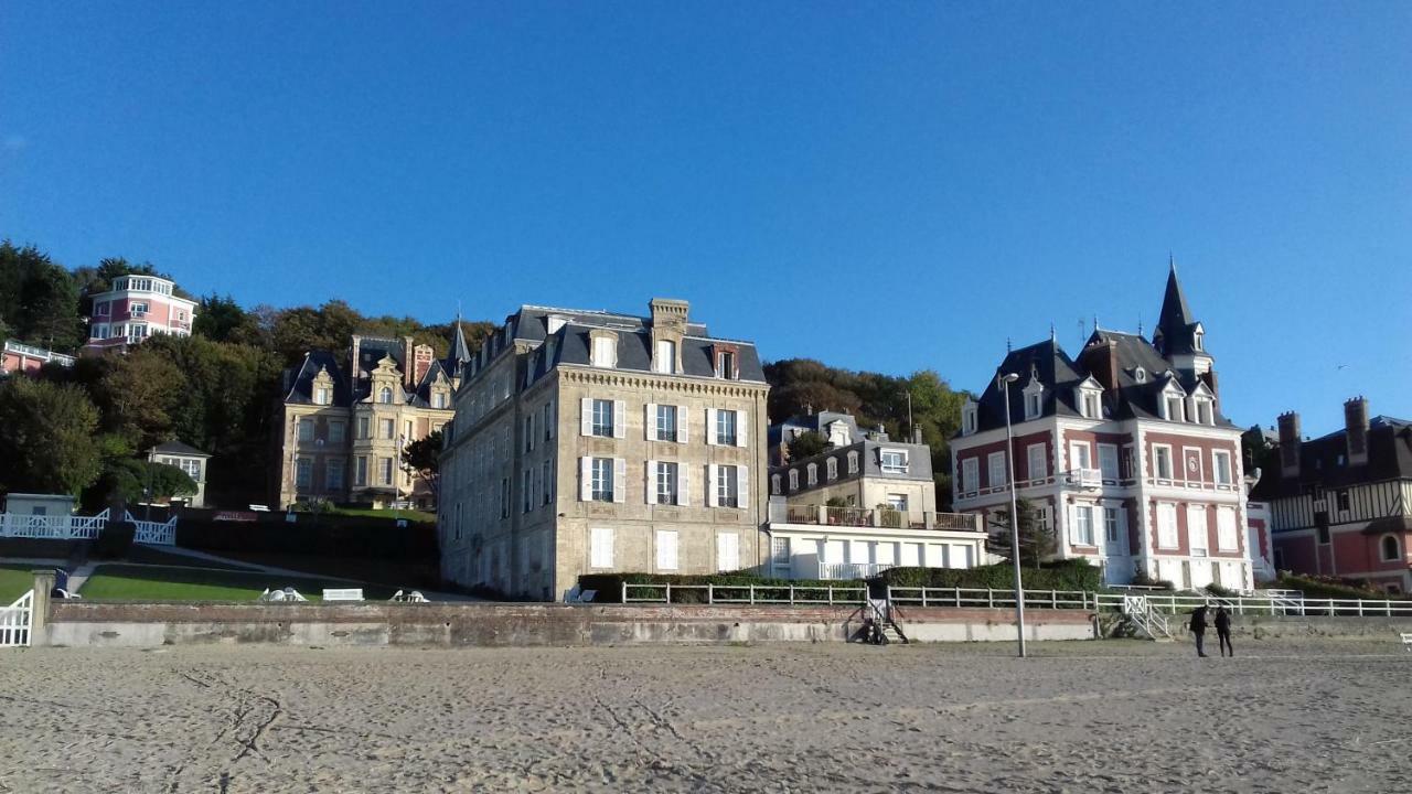 Appartements Et Gite Les Hauts De Sophia Trouville-sur-Mer Ngoại thất bức ảnh