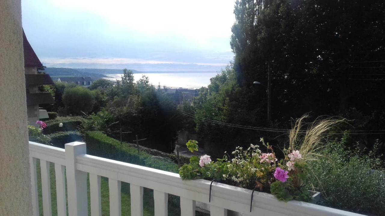 Appartements Et Gite Les Hauts De Sophia Trouville-sur-Mer Ngoại thất bức ảnh